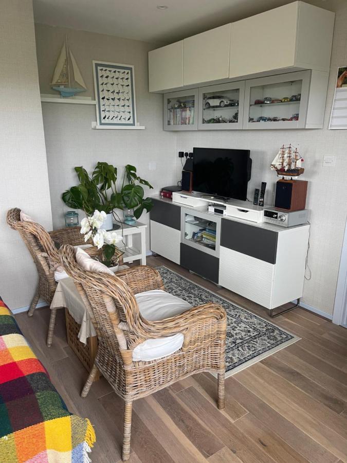 Music Of The Sea- Isle Of South Uist, Hs8 5Rf Apartment Clachan  Exterior photo
